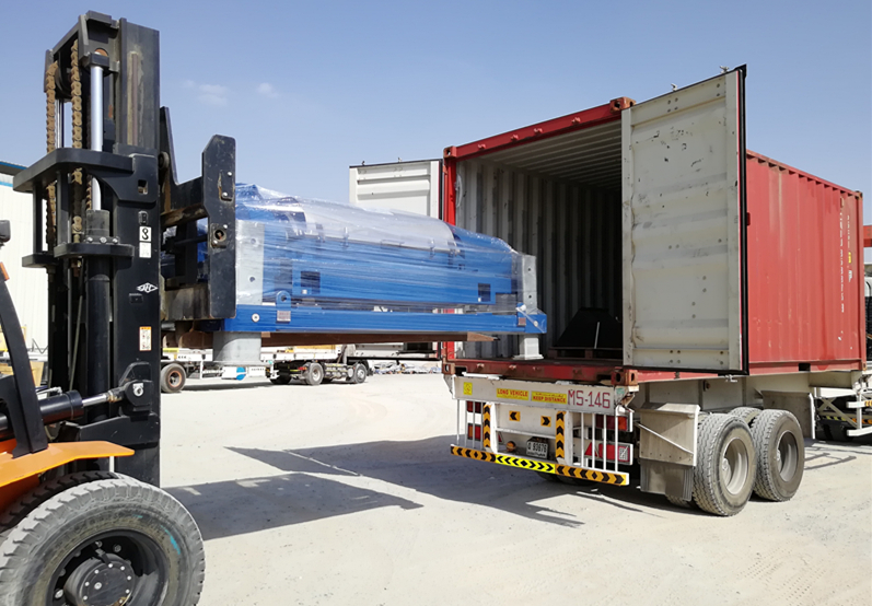 Centrifuge High Speed Decanter Centrifuge Delivery to India(图2)